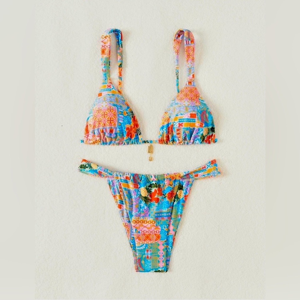 Colorful Patterned Bikini Set - Picture 4 of 7